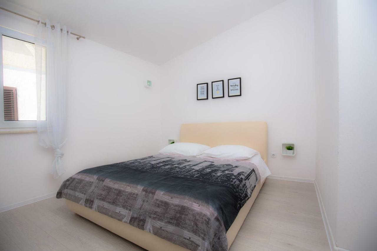Apartman Marko Primosten